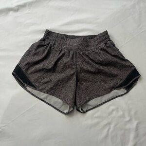 Lululemon Hotty Hot Shorts Heathered Grey Size 6 Tall